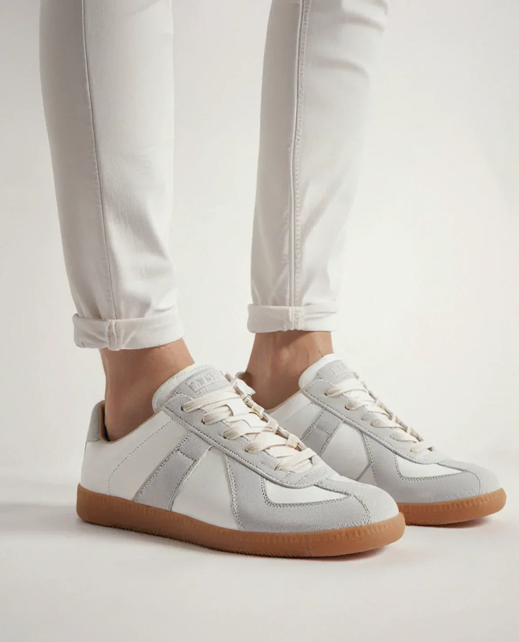 MILANO Leather Sneakers